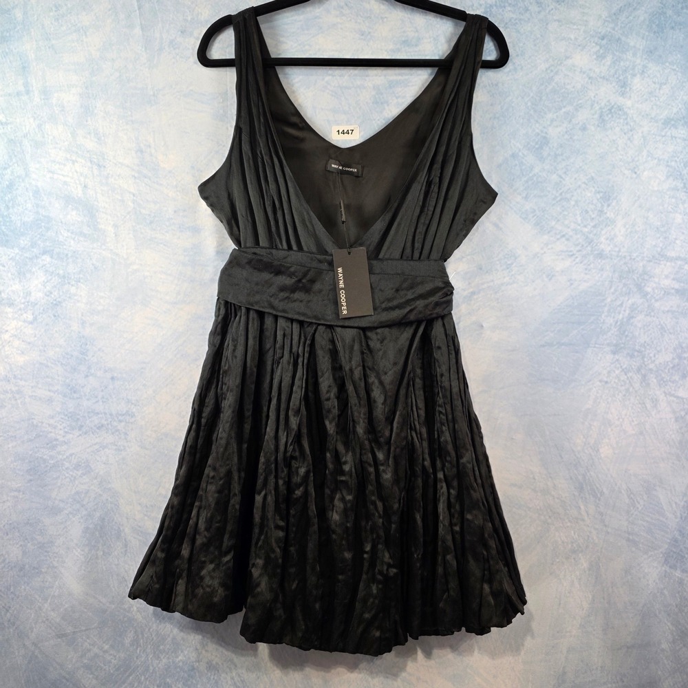 Wayne Cooper Black Silk Cotton‎ Wrap Dress V-Neck Pleated Cocktail Size 2 Y6615C